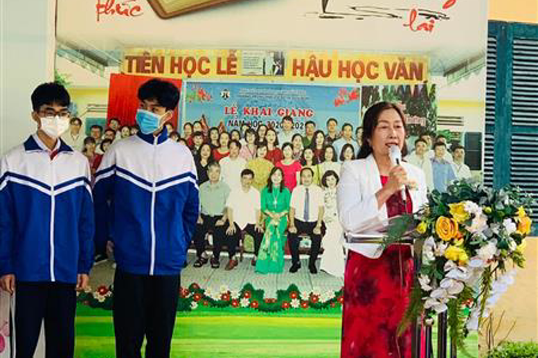 Cô giáo Phạm Thị Hải Châu - BT Chi bộ, Hiệu trưởng nhà trường