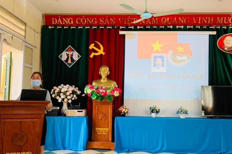 Đồng chí Phạm Thị Hải Châu - Bí thư chi bộ - Hiệu trưởng Trường THCS Lê Quý Đôn