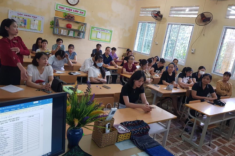 Hình ảnh họp PHHS tại lớp 7A1