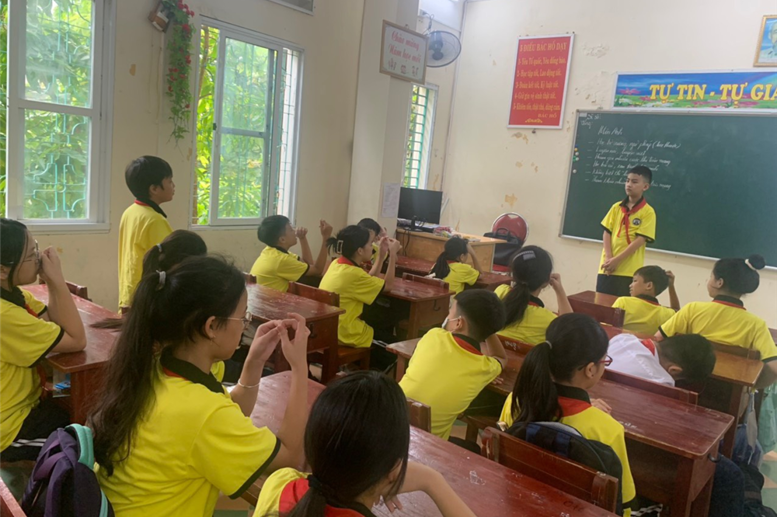 …Và cũng rất tự tin, mạnh dạn chia sẻ phương pháp học tập hiệu quả.