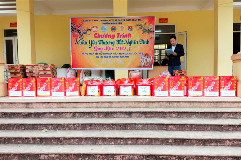 Đại diện chính quyền xã Độc Lập phát biểu cảm ơn 