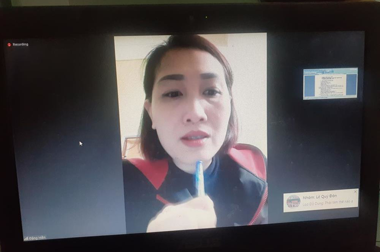 Các đồng chí tham gia phát biểu ý kiến 