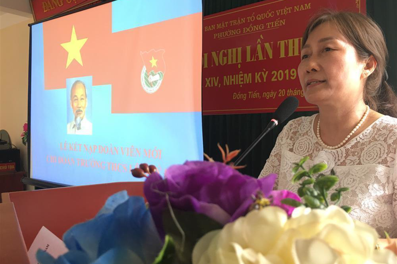 Cô giáo Phạm Thị Hải Châu, Bí thư Chi bộ, Hiệu trưởng nhà trường phát biểu chỉ đạo 