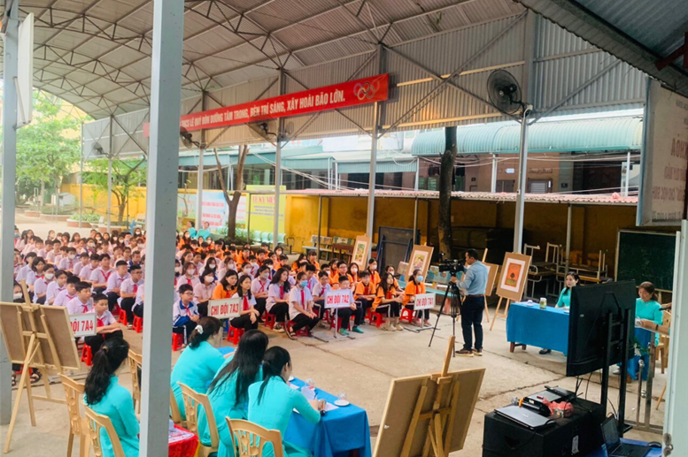 Toàn cảnh buổi ngoại khóa