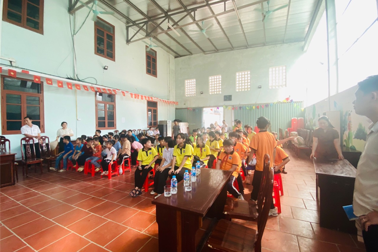 Những gương mặt thân quen