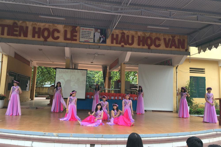 Các tiết mục văn nghệ đặc sắc của các lớp 