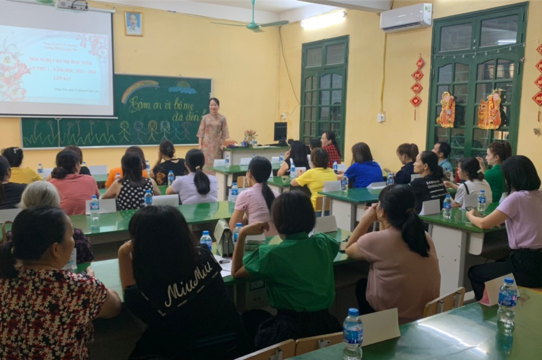 GVCN triển khai nội dung họp riêng của lớp