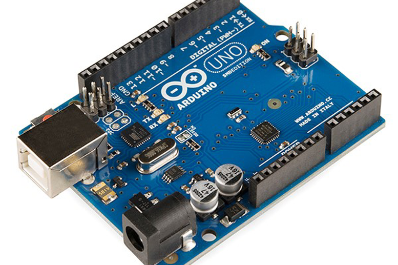 Hình 1.2 Arduino Uno