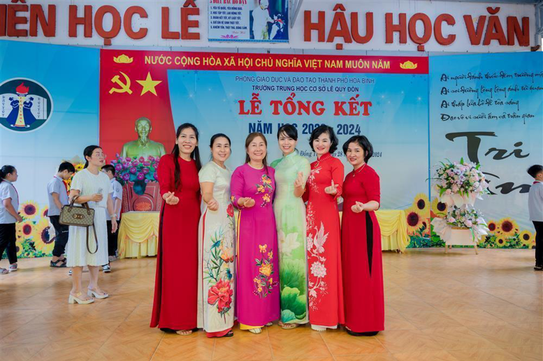 Niềm vui khi gặp lại các đồng nghiệp