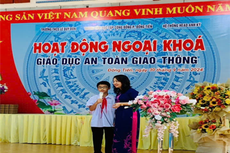 Cô giáo hiệu trưởng Vũ Thị Lan Phương với những câu hỏi thú vị dành cho học sinh