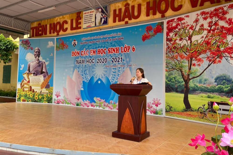 Cô giáo Phạm Thị Hải Châu – Bí thư chi bộ, HT nhà trường