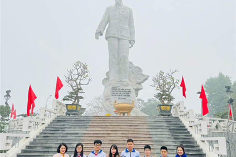 Đội tuyển Toán với 5 chiến binh