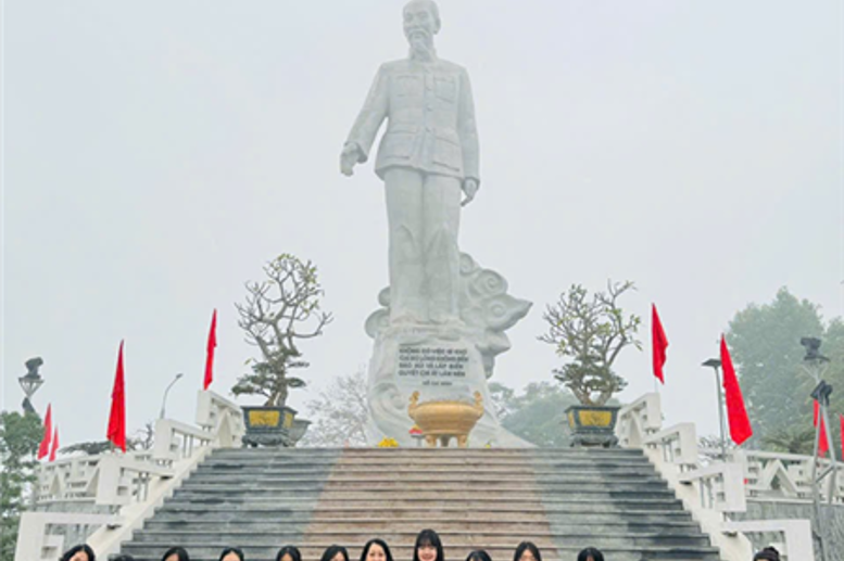 Đội tuyển Ngữ văn