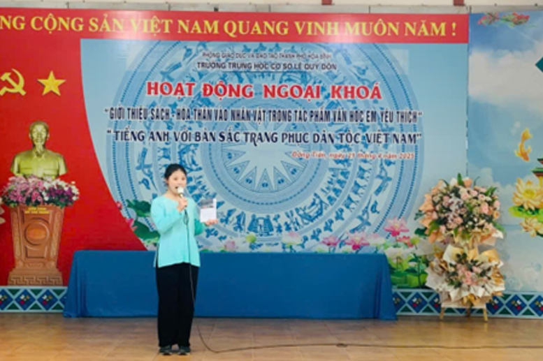 Cuốn sách được em Hoàng Giang – HS lớp 9A3 giới thiệu một cách sinh động, cô đọng, làm nổi bật vẻ đẹp nghệ thuật và những thông điệp nhân văn sâu sắc mà Thạch Lam gửi gắm. 