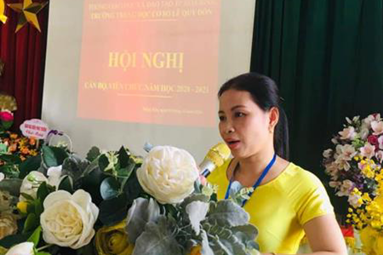 Đồng chí Mai Thuỷ tham luận một số giải pháp nâng cao hiệu quả bồi dưỡng hs giỏi và nâng cao chất lượng hs dự thi các cuộc thi qua mạng internet