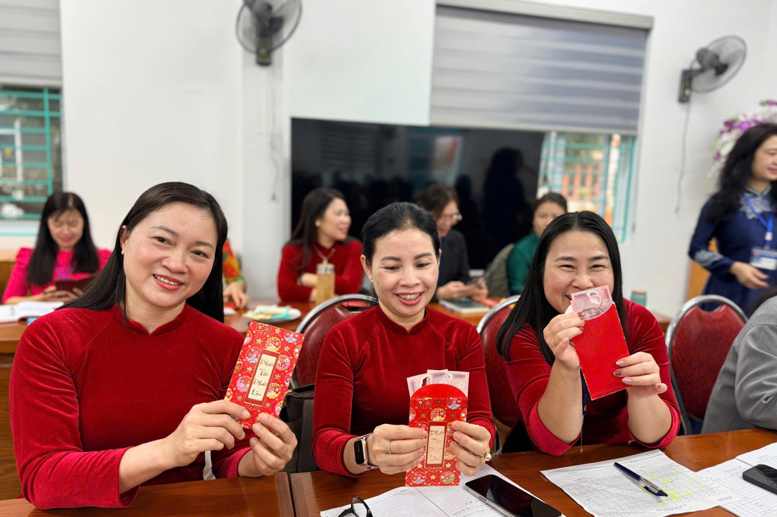 Niềm vui ấm áp đầu xuân