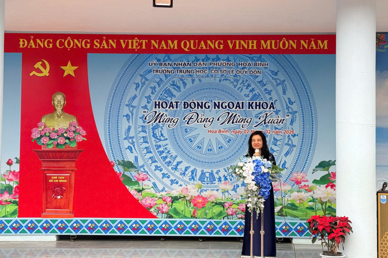 Giờ chào cờ đầu xuân của THCS Lê Quý Đôn