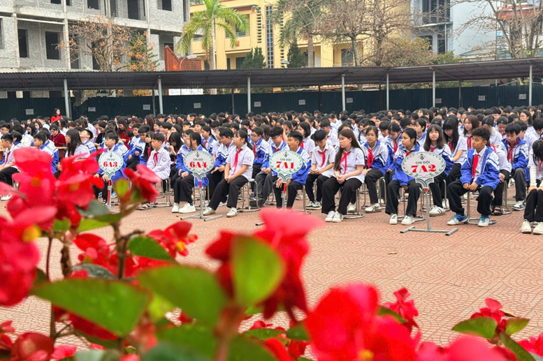 Giờ chào cờ đầu xuân của THCS Lê Quý Đôn