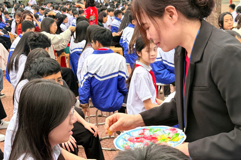 Những món quà ngọt ngào và yêu thương ngập tràn sắc xuân