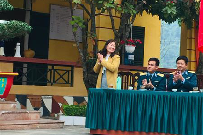 Cô giáo Phạm Thị Hải Châu - Bí thư chi bộ - Hiệu trưởng nhà trường