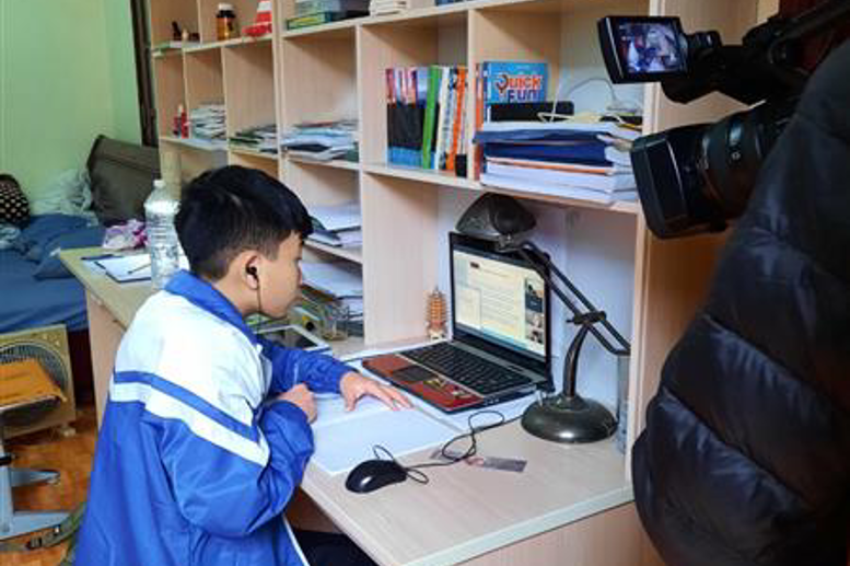 Học sinh học trực tuyến sẽ duy trì được việc học, phấn đấu hoàn thành chương trình nhà trường 