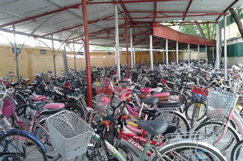 khu để xe học sinh