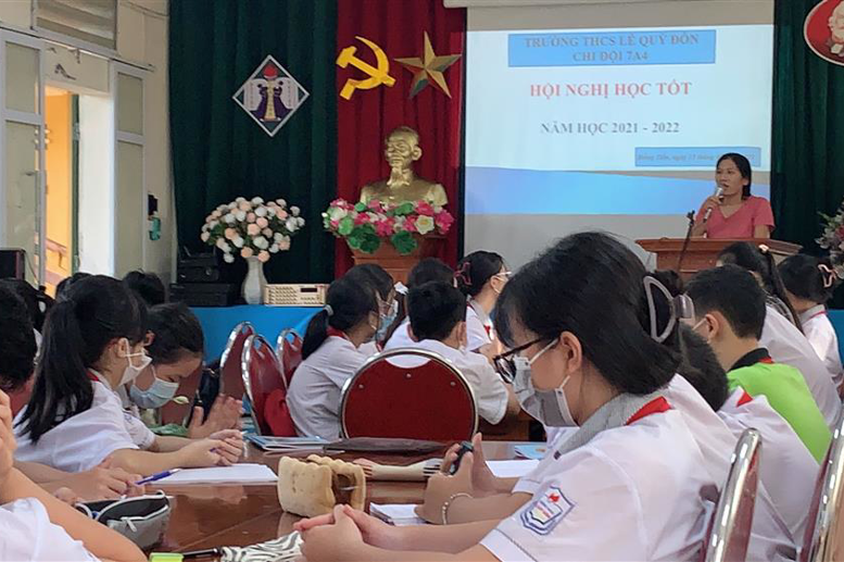 Cô giáo Ngô Thị Thúy Lan, Tổng phụ trách phát biểu chỉ đạo hội nghị