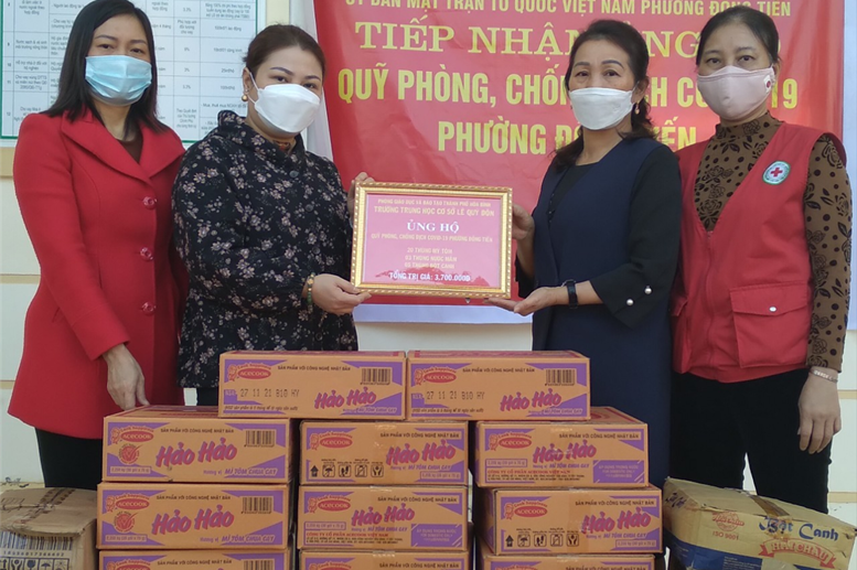 Ngày 03 tháng 12năm 2021: Trường THCS Lê Quý Đôn góp sức chung tay cùng phường Đồng Tiến phòng chống dịch Covid