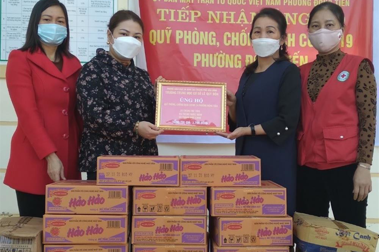 Trường THCS Lê Quý Đôn đã hưởng ứng chung tay ủng hộ Quỹ phòng, chống dịch Covid-19 phường Đồng Tiến.