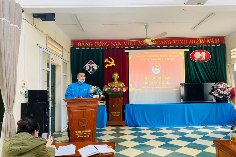 Đồng chí Nguyễn Tiến Dũng – Bí thư đoàn phường Đồng Tiến phát biểu ý kiến chỉ đạo Đại hội 